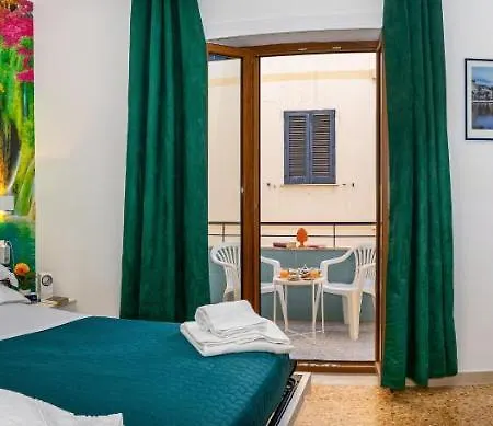 Bb Mahal Kita Unique Style Bed and breakfast Península Sorrentina