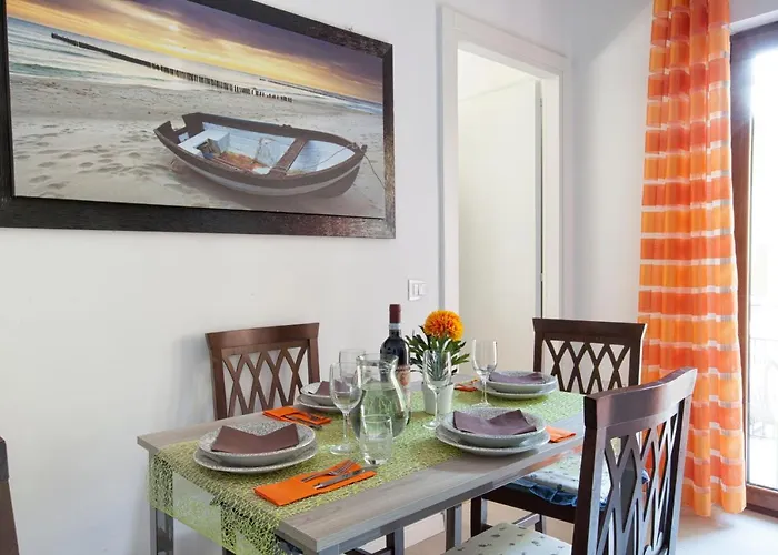 Bb Mahal Kita Unique Style سورينتو